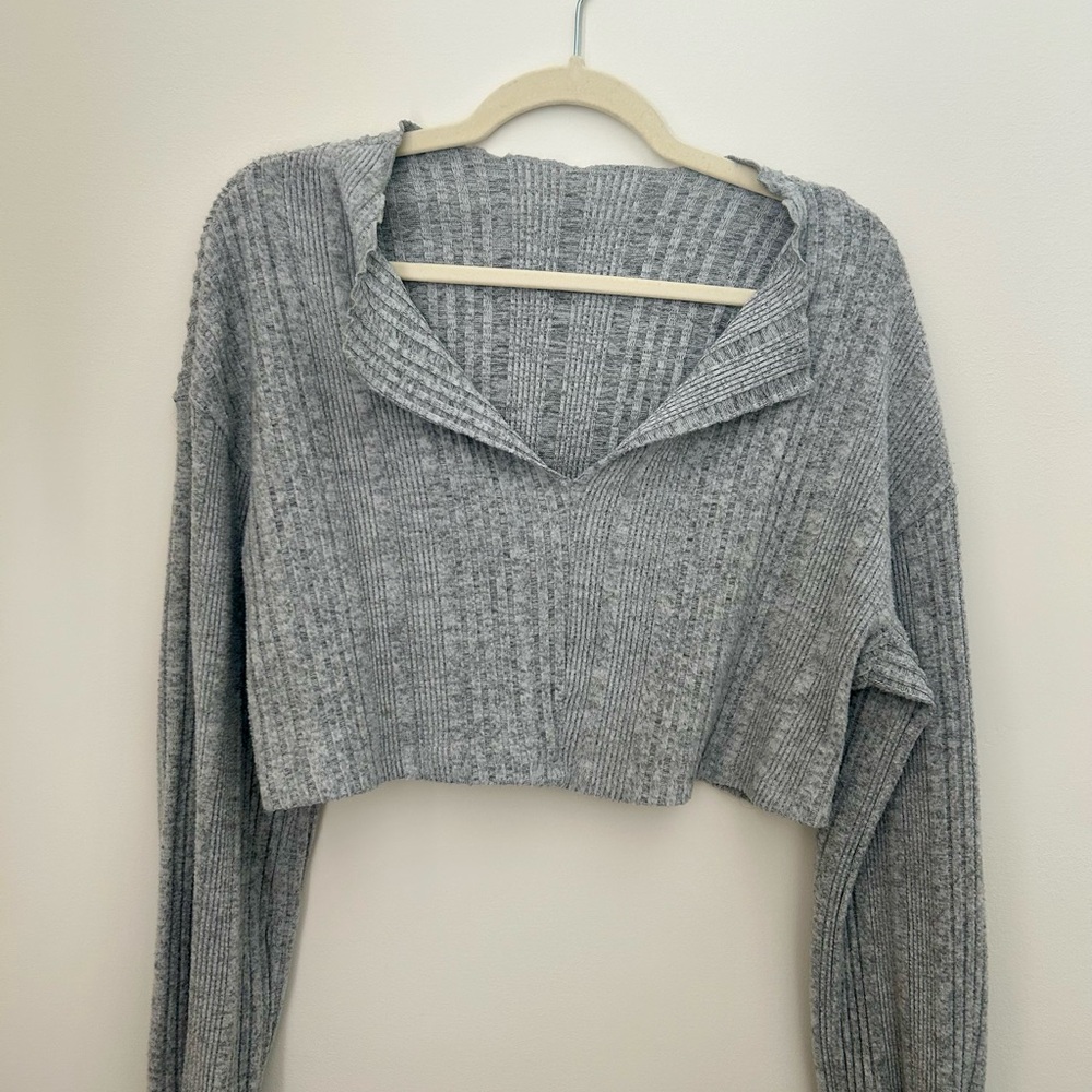 Gray Cropped Ribbed Women's Sweater